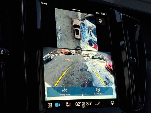 Used 2024 Volvo XC60 T8 Polestar image 13