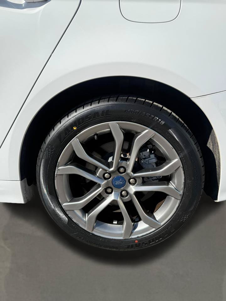 Used 2019 Ford Fusion SEL FWD image 33