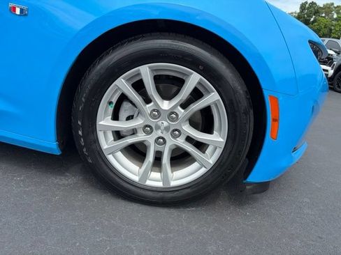 Used 2023 Chevrolet Camaro LS RWD image 8