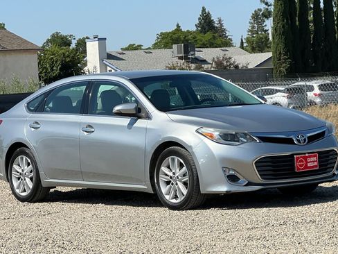 Used 2015 Toyota Avalon XLE FWD image 10