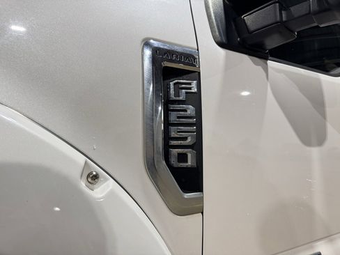 Used 2017 Ford F250 Lariat w/ Lariat Value Package image 8
