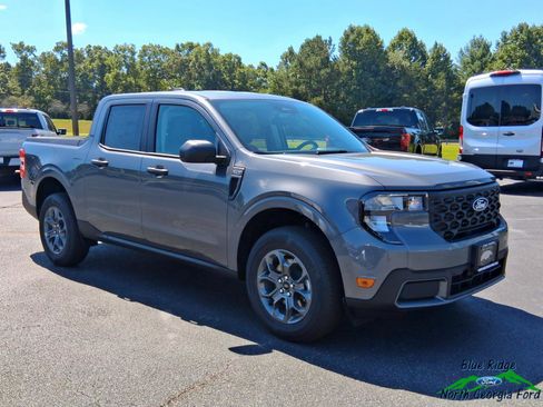 New 2025 Ford Maverick XLT image 7