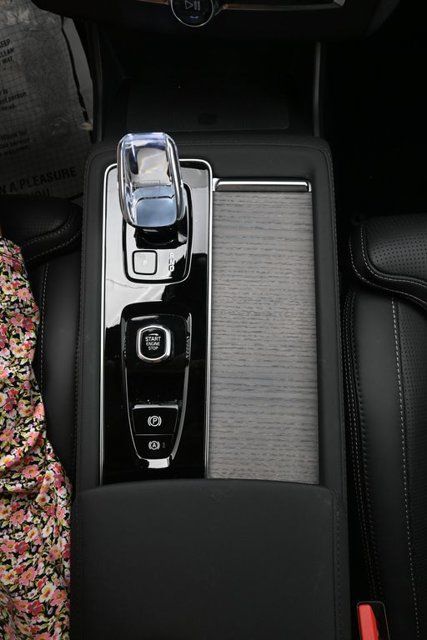 Used 2026 Volvo XC90 B6 Ultra AWD/4WD image 11
