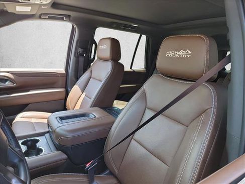 Used 2022 Chevrolet Tahoe High Country w/ Premium Package AWD/4WD image 13