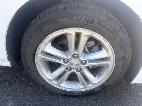 Used 2016 Chevrolet Cruze LT image 21