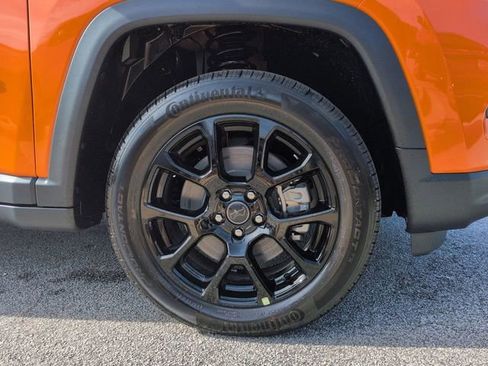 New 2026 Jeep Compass Latitude image 10