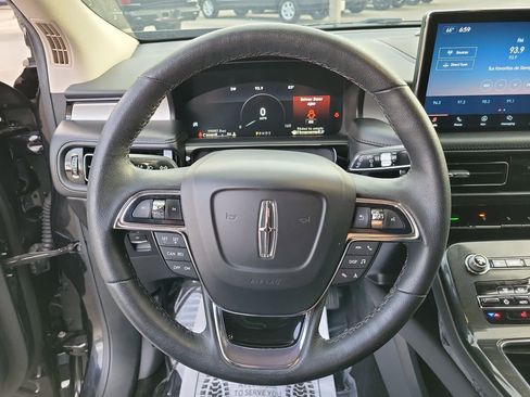 Certified 2022 Lincoln Nautilus FWD w/ Premium Package image 25