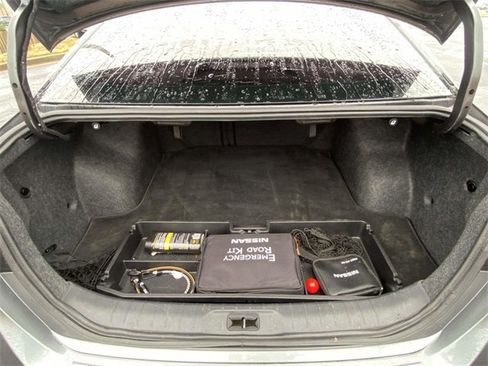 Used 2022 Nissan Altima 2.5 SR image 9