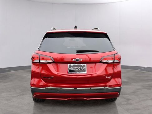 Used 2022 Chevrolet Equinox RS w/ RS Leather Package image 6