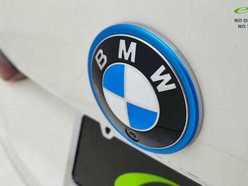 Used 2023 BMW i4 eDrive35 RWD image 16