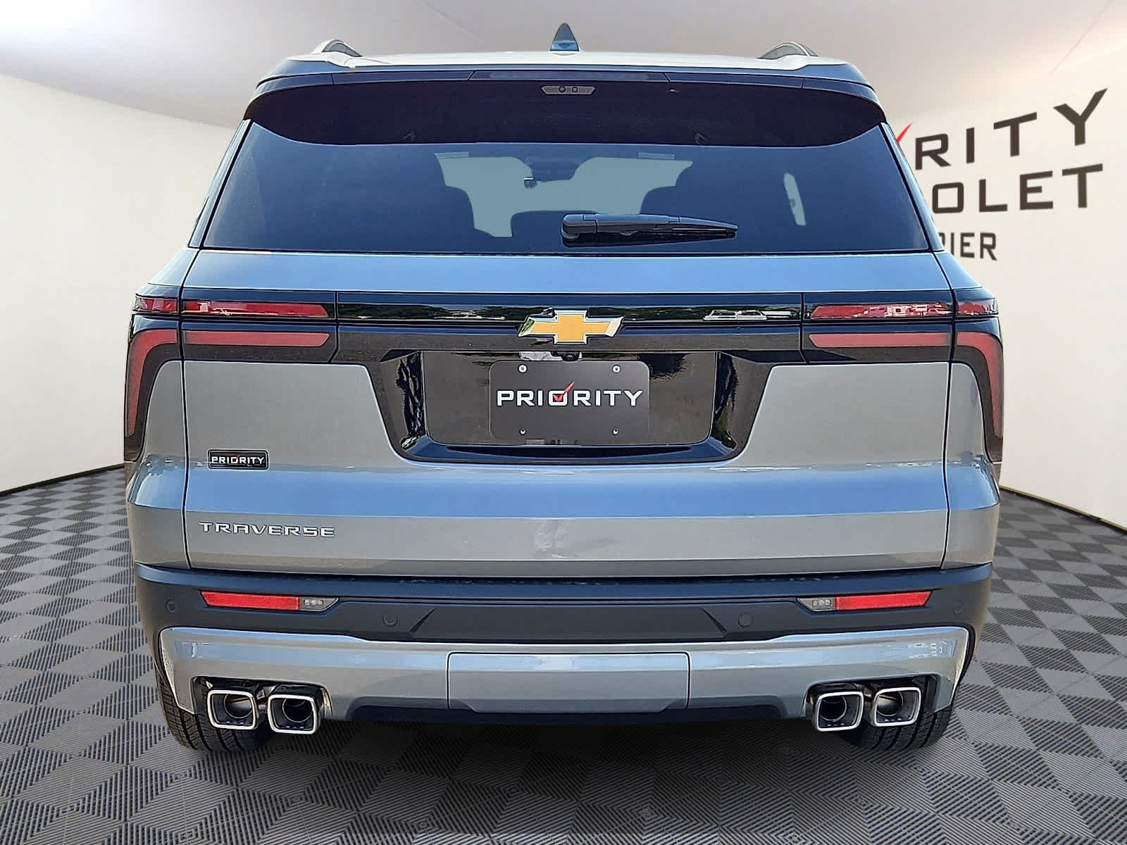 New 2027 Chevrolet Traverse LT w/ Driver Confidence Package FWD image 5