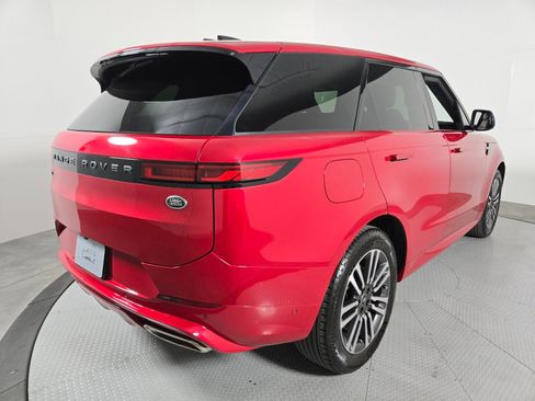 Used 2023 Land Rover Range Rover Sport SE Dynamic image 5