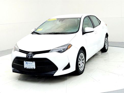 Certified 2018 Toyota Corolla LE image 2