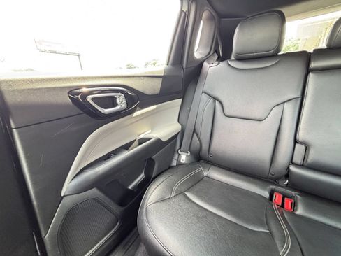 Used 2025 Jeep Compass Limited AWD/4WD image 40
