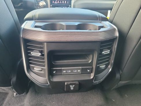 New 2027 RAM 1500 Laramie w/ Night Edition AWD/4WD image 9