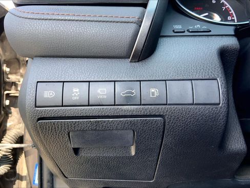 Used 2018 Toyota Camry XLE w/ Audio Package FWD image 33