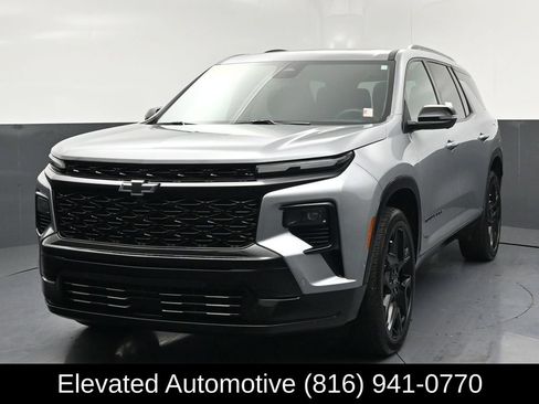 Used 2024 Chevrolet Traverse RS w/ LPO, Floor Liner Package AWD/4WD image 3