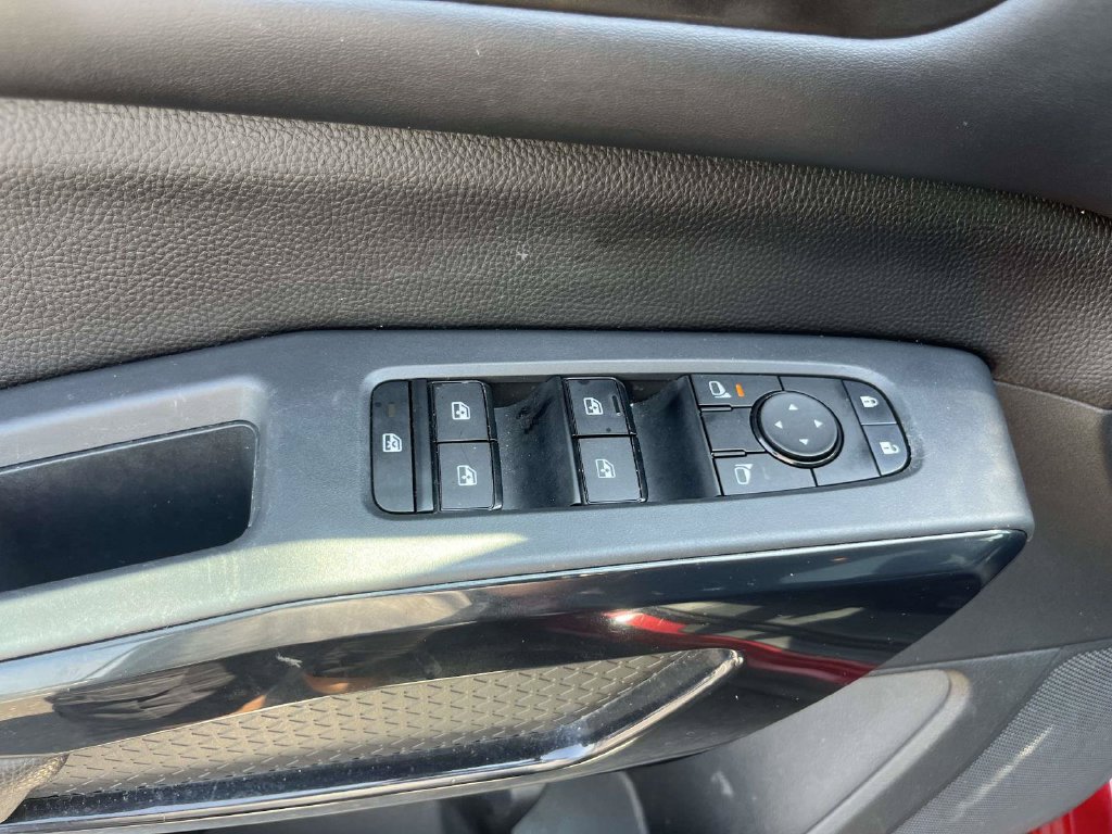 Used 2024 Nissan Pathfinder SV FWD image 16