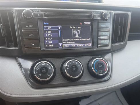 Used 2015 Toyota RAV4 LE image 27