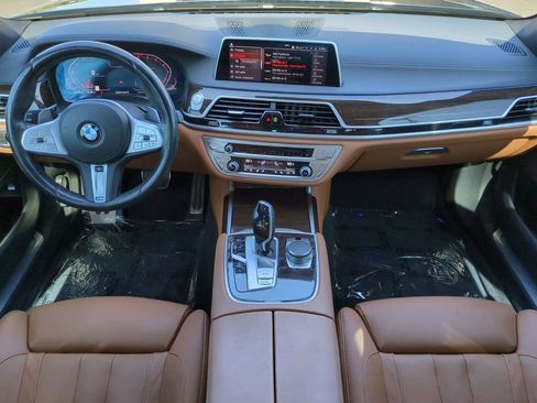 Used 2020 BMW 740i w/ M Sport Package image 13