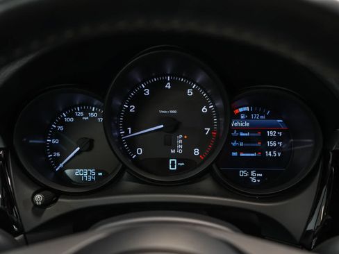 Certified 2023 Porsche Macan AWD/4WD image 30