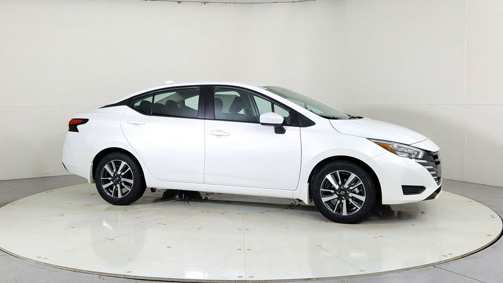 Used 2025 Nissan Versa SV w/ Trunk Package FWD image 8