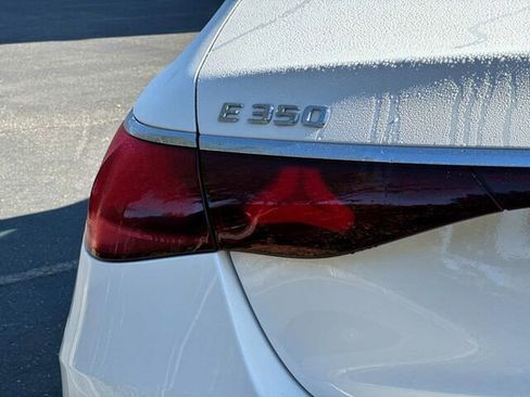 Used 2025 Mercedes-Benz E 350 Sedan image 35