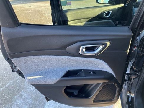 Certified 2023 Jeep Compass Latitude image 20