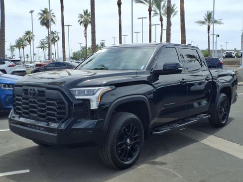 Certified 2025 Toyota Tundra Limited w/ TRD Off-Road Package AWD/4WD image 5