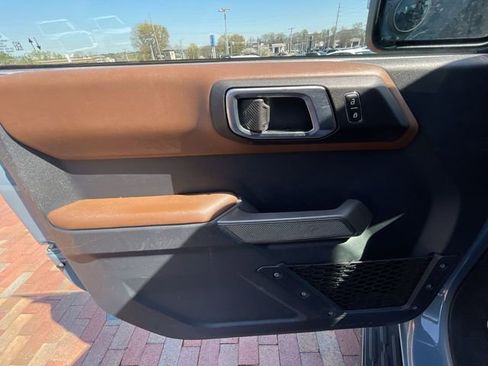 Used 2023 Ford Bronco Outer Banks AWD/4WD image 10
