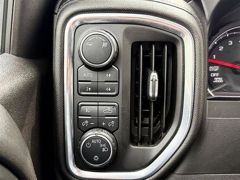 Used 2019 Chevrolet Silverado 1500 LT Trail Boss image 34