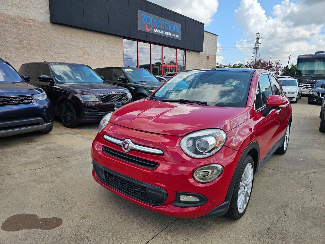 Used 2016 FIAT 500X Lounge FWD image 2