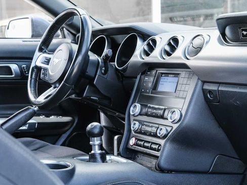 Used 2020 Ford Mustang GT RWD image 21