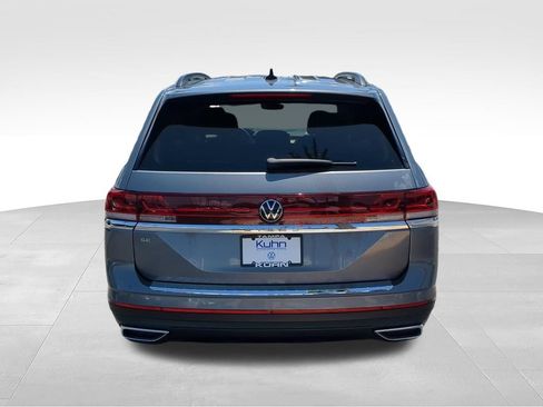 Used 2024 Volkswagen Atlas SE FWD image 6