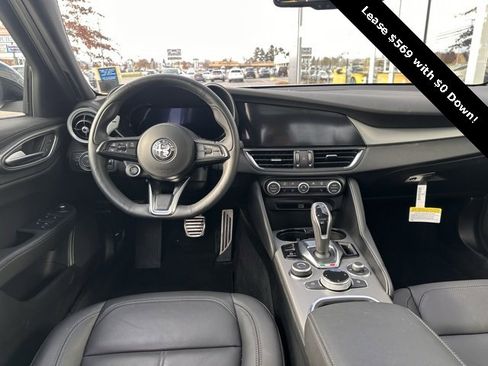 Used 2025 Alfa Romeo Giulia AWD w/ Driving Assist Package image 11