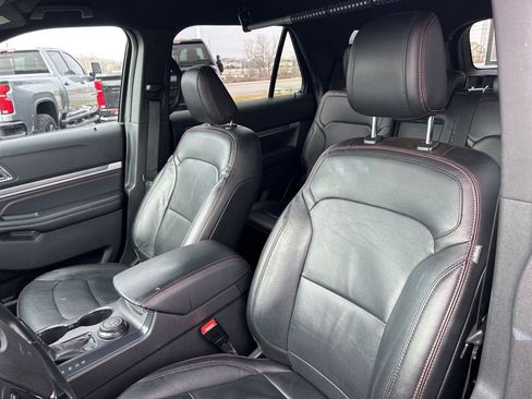 Used 2018 Ford Explorer Sport w/ Ford Safe & Smart Package image 16
