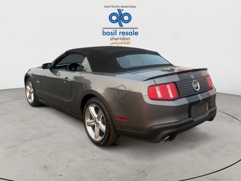 Used 2011 Ford Mustang GT Premium w/ Comfort Pkg RWD image 4