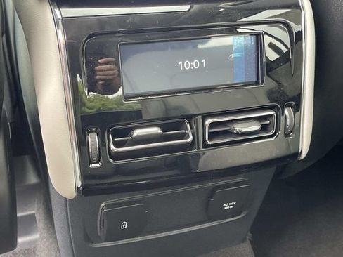New 2026 Lincoln Aviator AWD image 17