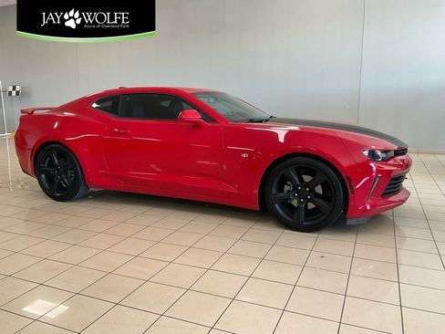 Used 2018 Chevrolet Camaro LT image 1