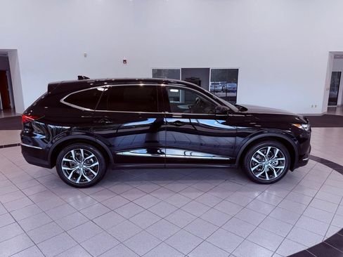 Used 2023 Acura MDX FWD w/ Technology Package image 16