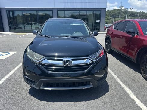 Used 2017 Honda CR-V LX image 2
