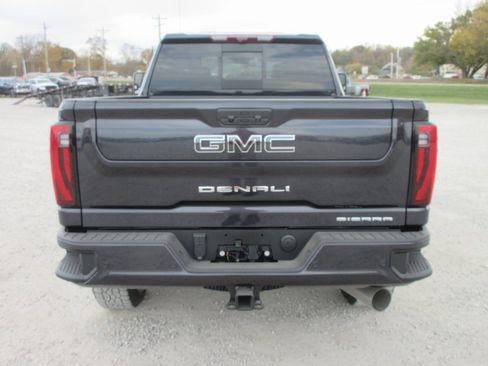 New 2026 GMC Sierra 2500 Denali Ultimate image 5