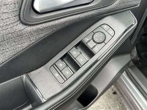 Used 2023 Nissan Rogue SV image 20