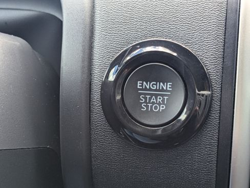 Used 2025 Ford Expedition Max Active AWD/4WD image 26