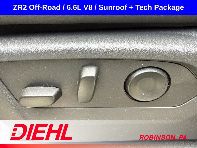 Used 2025 Chevrolet Silverado 2500 ZR2 w/ Technology Package AWD/4WD image 22