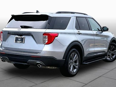 Used 2023 Ford Explorer XLT w/ Equipment Group 202A RWD image 13