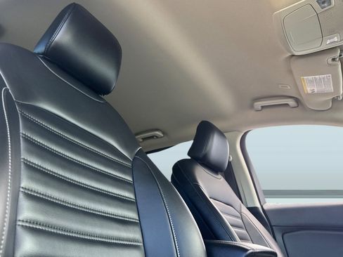 Used 2024 Ford Edge SEL image 27