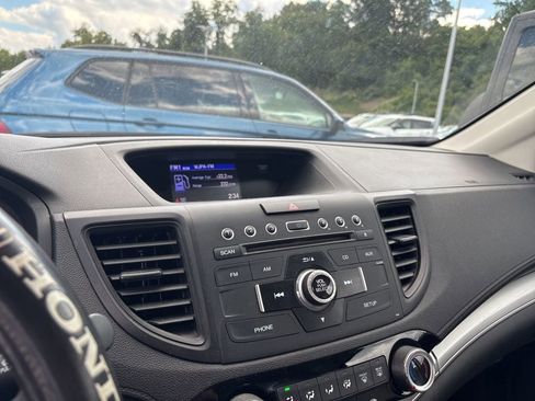 Used 2016 Honda CR-V LX image 8