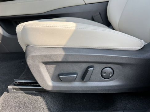 Certified 2025 Nissan Murano SL w/ Cargo Package image 10