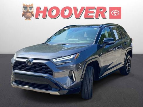 Used 2025 Toyota RAV4 XSE image 6